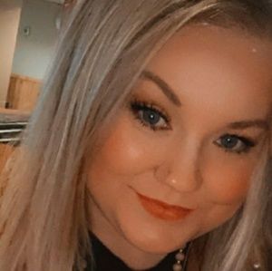 Meet your Posher, Keisha